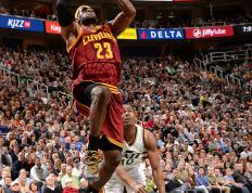 PG电子试玩官网-超级巨星绝杀，带领球队取得胜利