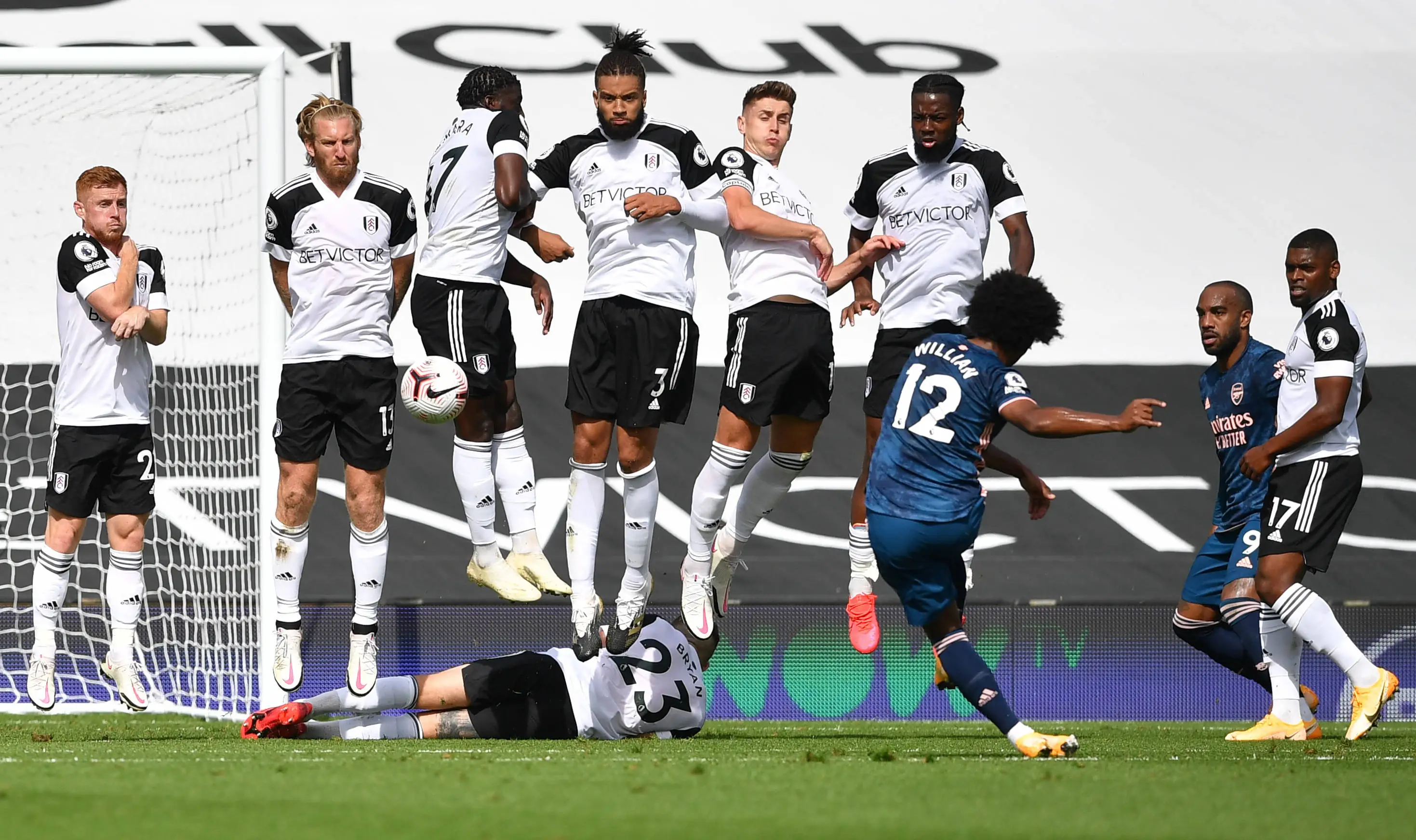 PG平台-关于沃特福德客场逼平富勒姆，连续保持不败的信息