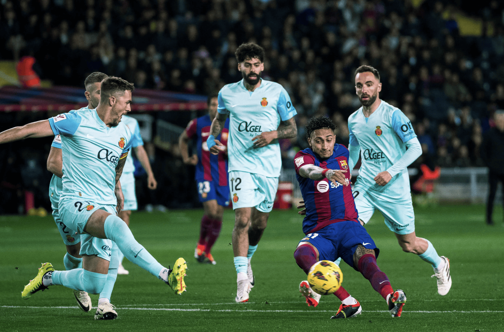 PG电子官方-巴塞罗那主场防守稳固，仍难挽回失利