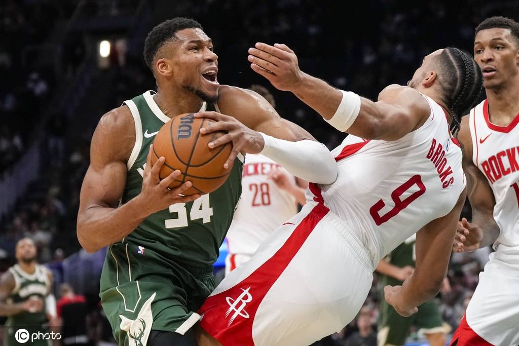 PG电子试玩官网-超级巨星绝杀，带领球队取得胜利