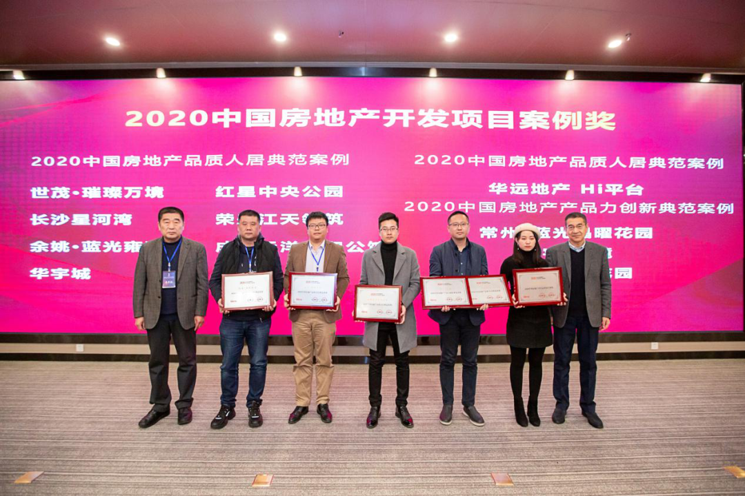 PG电子试玩官网-新加坡选手锋芒毕露，斩获殊荣